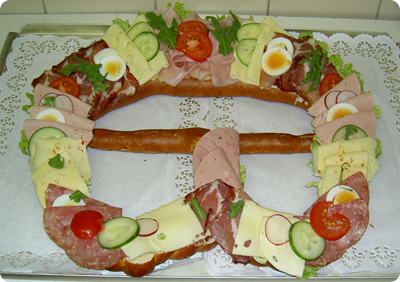 Riesenbrezel.JPG Riesenbrezel.JPG